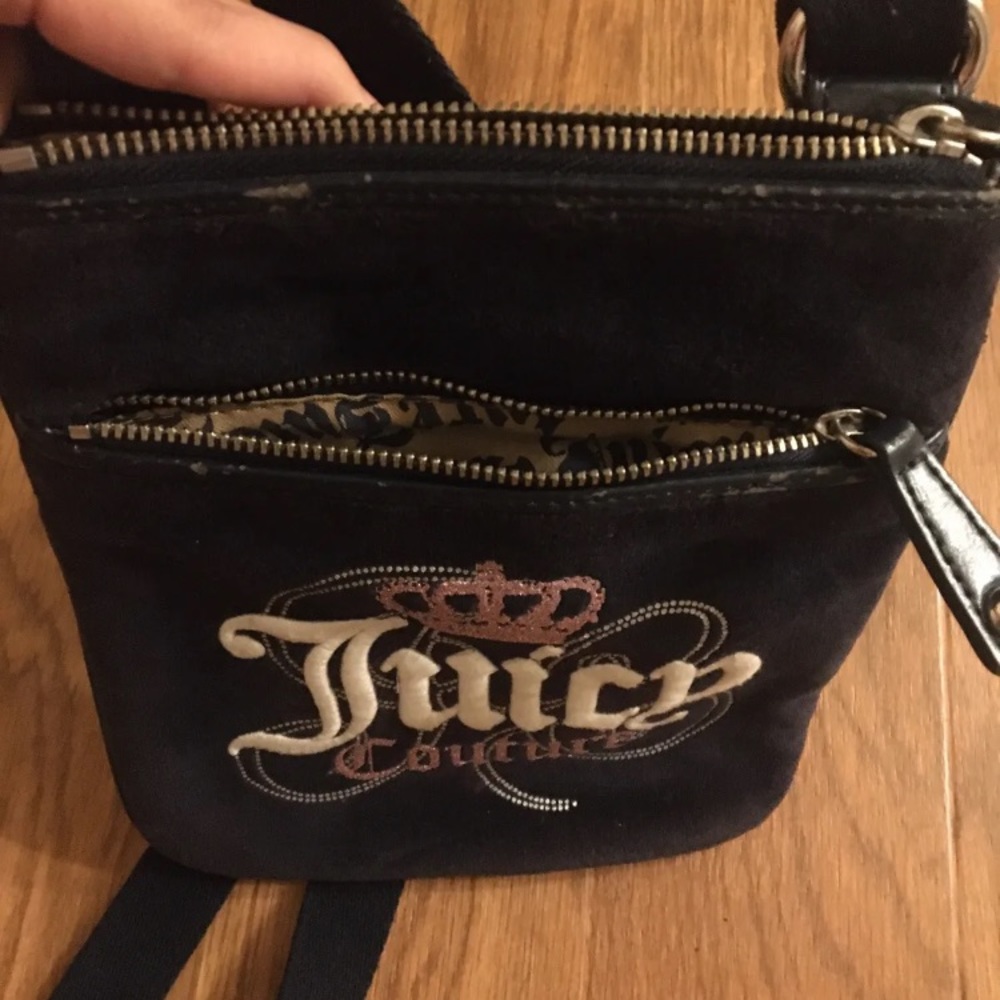 Juicy Couture Crossbody Purse - Picture 4 of 4